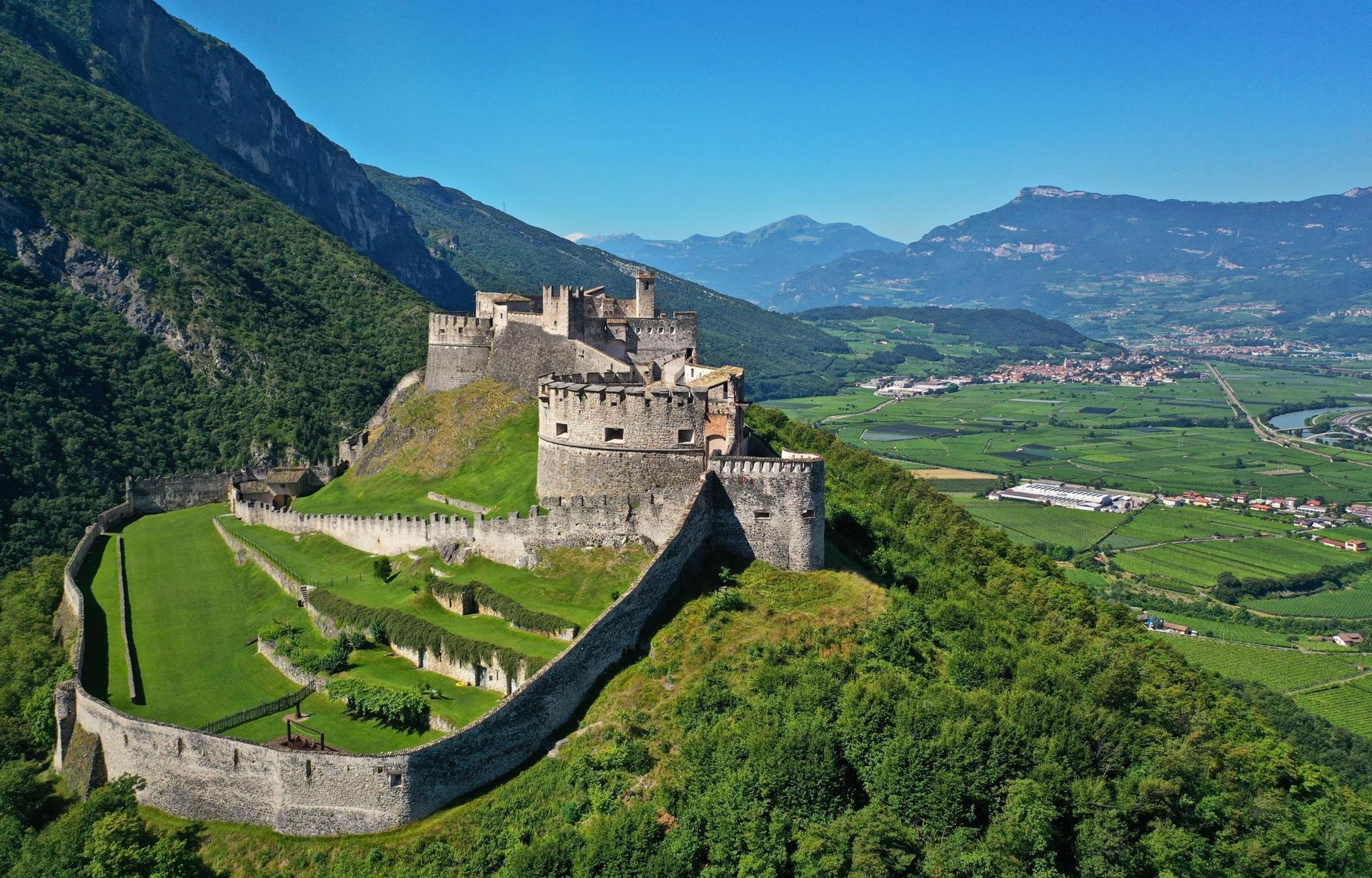 Castel Beseno a Besanello (Tn)